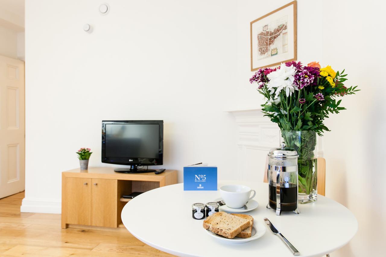 Blueprint Living Apartments - Doughty Street London Exteriör bild